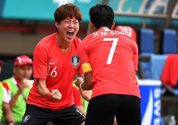 开云足球直播-狐狸队凭借头号射手进球，取得胜利