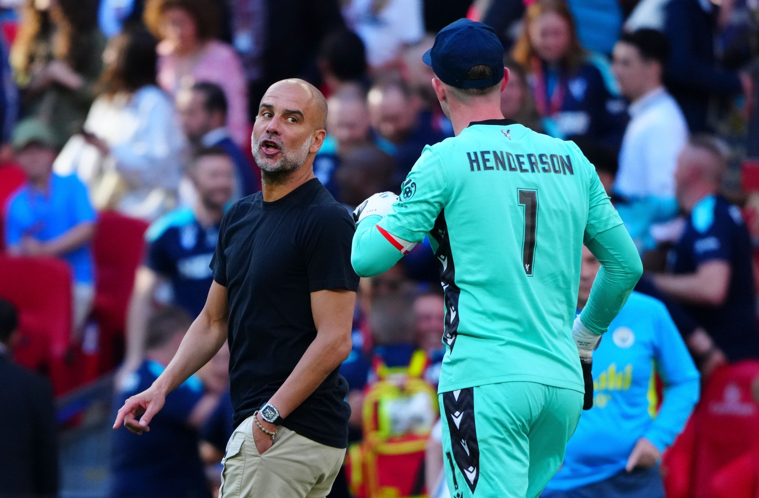 关于豪取胜仗！曼联轻松击败水晶宫，主场告捷！的信息