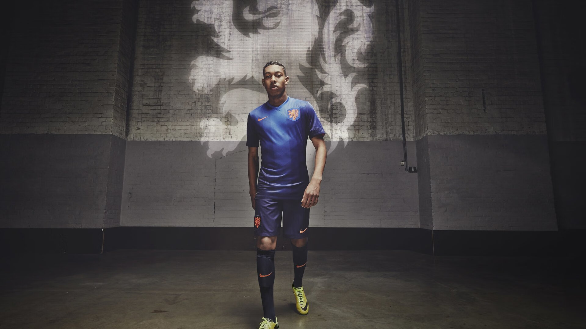 非洲雄狮的精准猎杀,阿克关键节点连续得分,喀麦隆轻取多特蒙德战术复盘