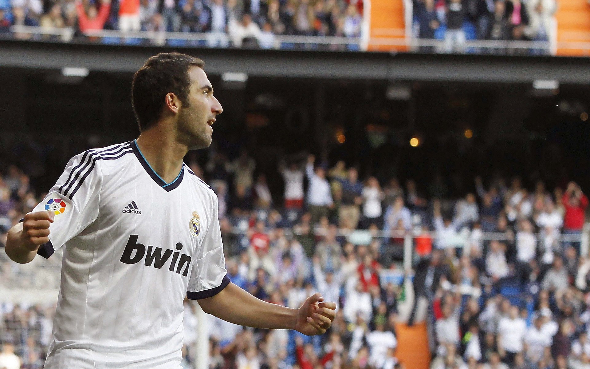 双城记，从上海滩到欧冠赛场，王者如何接管比赛