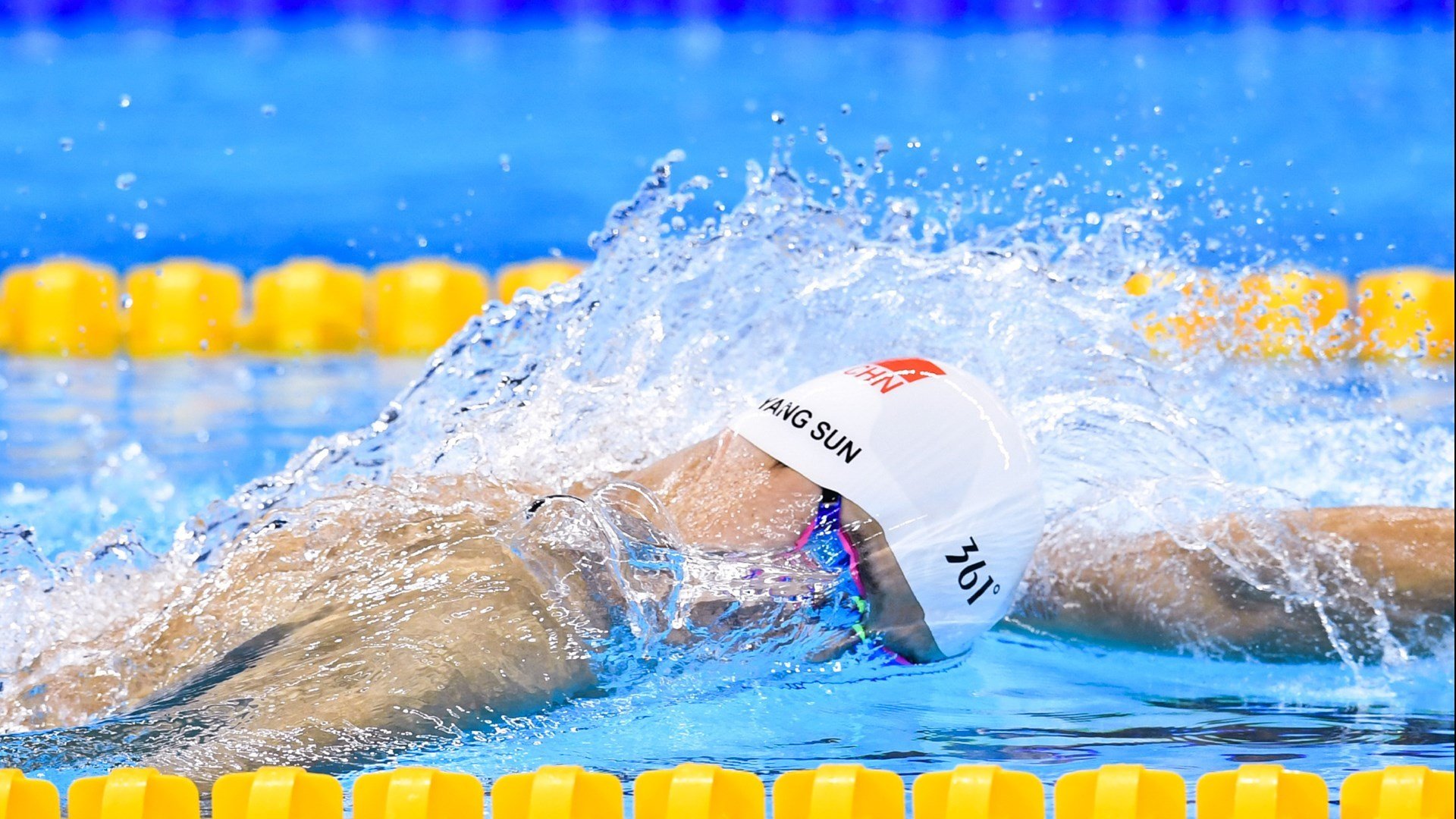 楚阿梅尼一锤定音！安哥拉对阵喀麦隆，新星闪耀改写战局